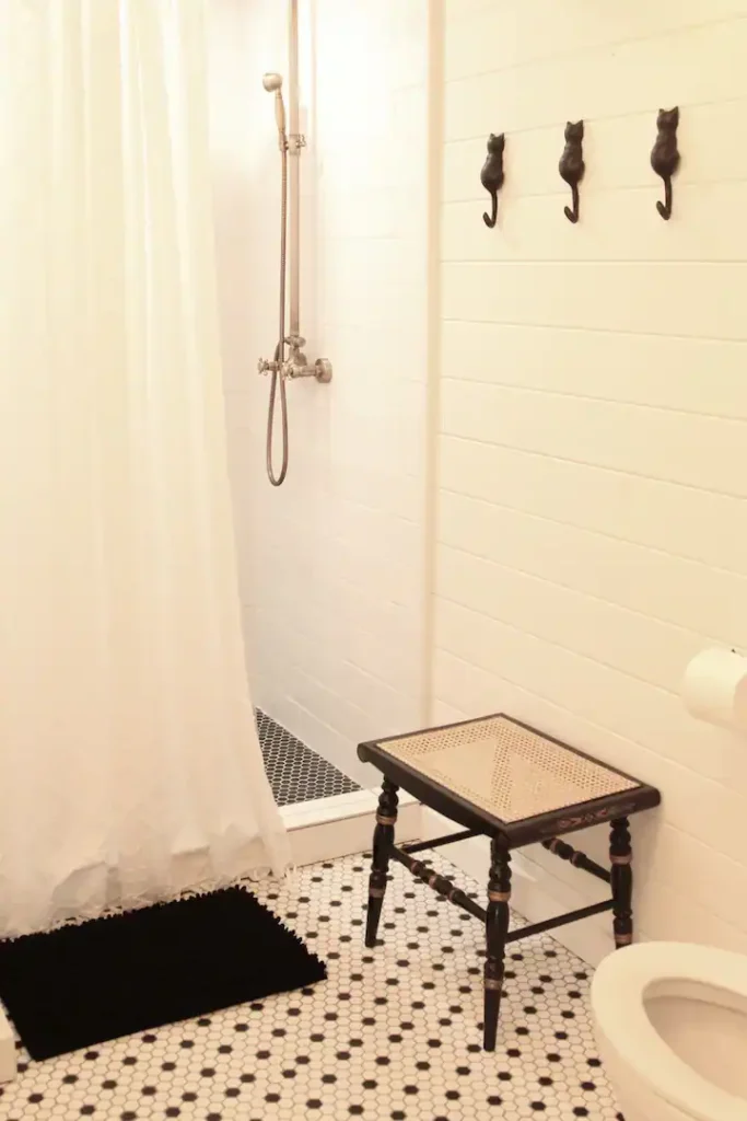 vacation rental with walk-in shower