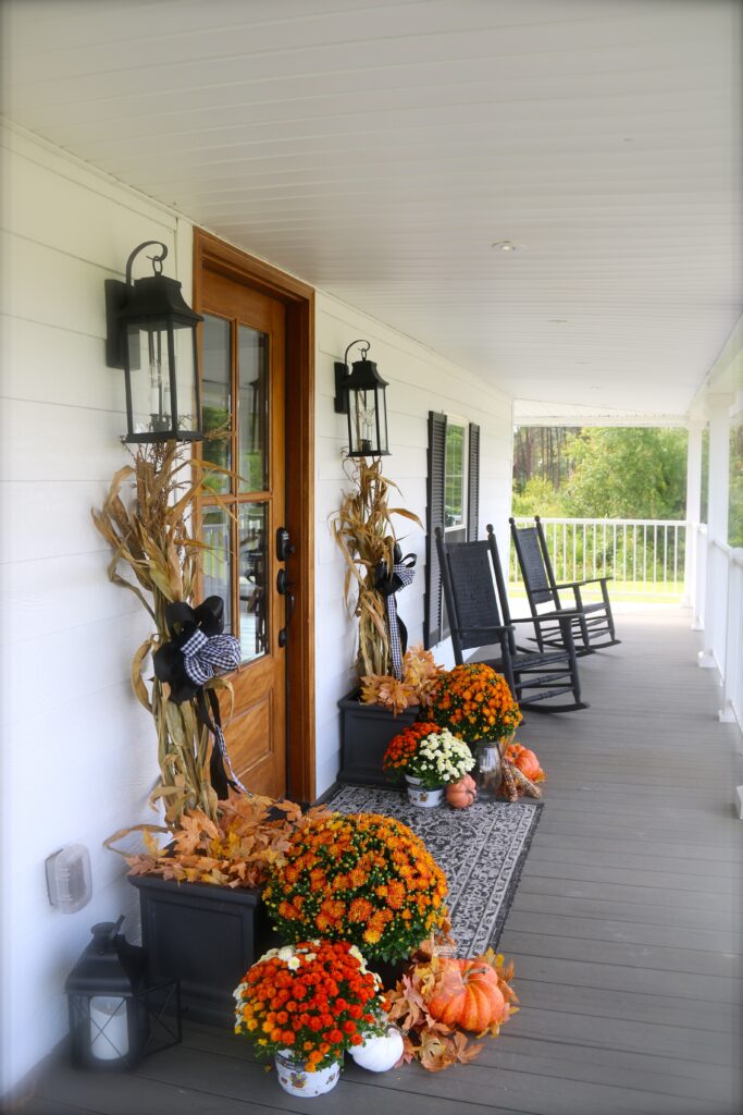 vacation rental with relaxing front porch